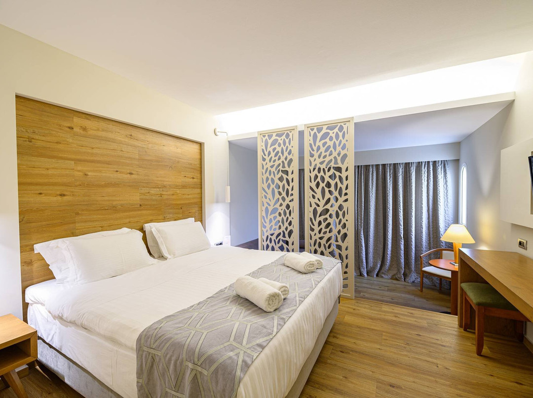 Olympion Asty Hotel主图