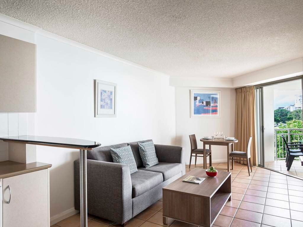 亚历山德拉自由海滩酒店主图