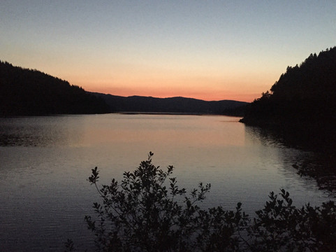 胡贝图斯湖酒店主图