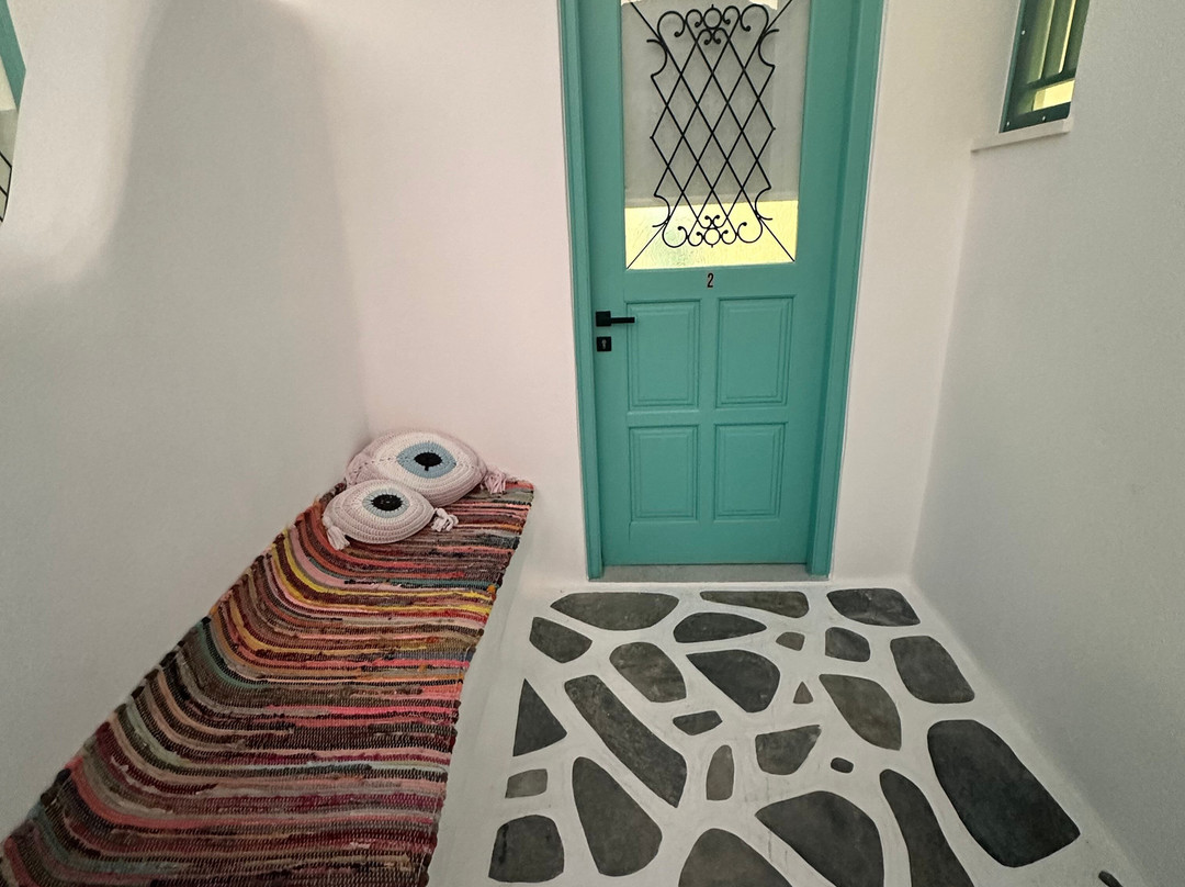 Naxos Cave Suites主图