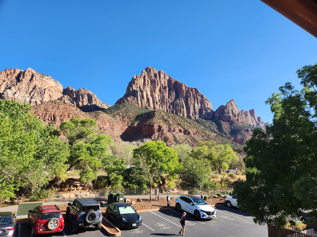 电缆山庄旅馆主图