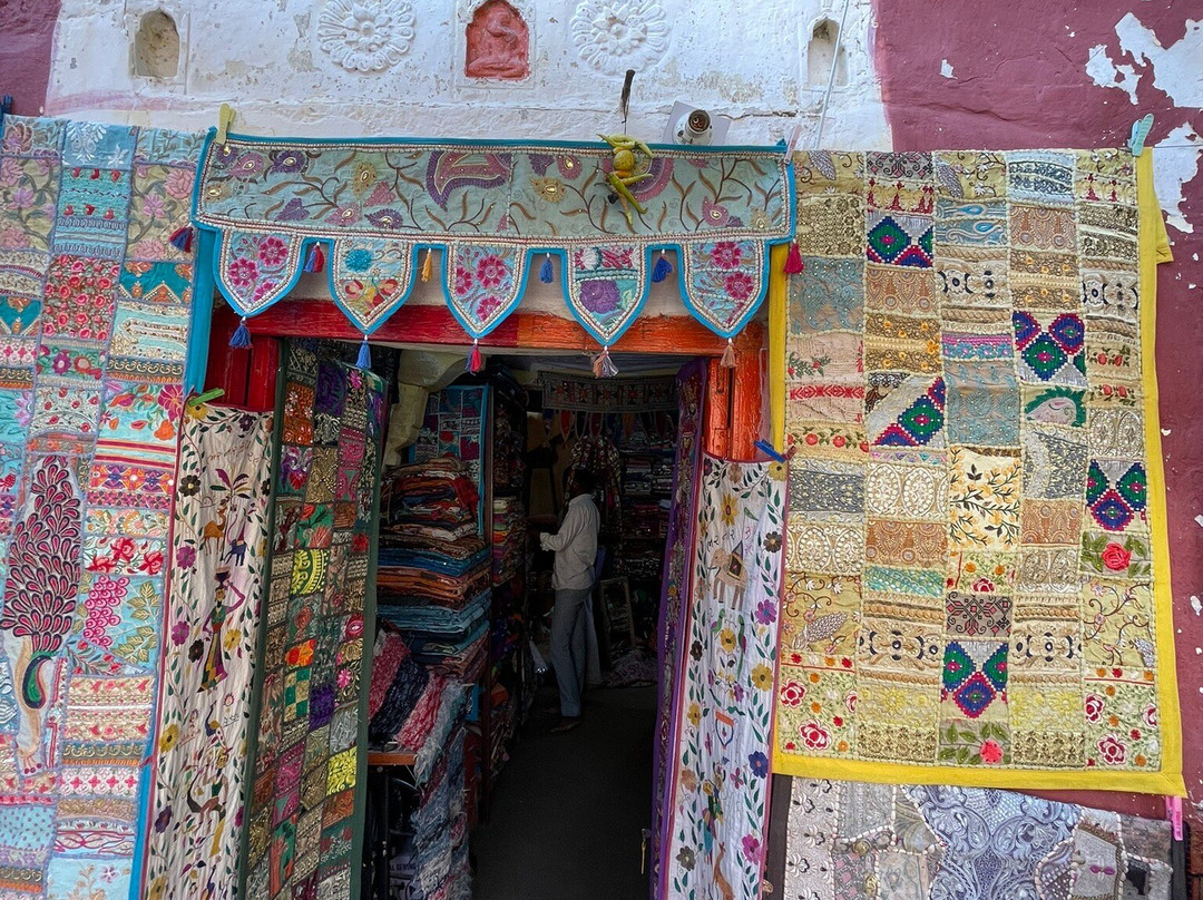 Silk Route Art Gallery-杰伊瑟尔梅尔必去景点