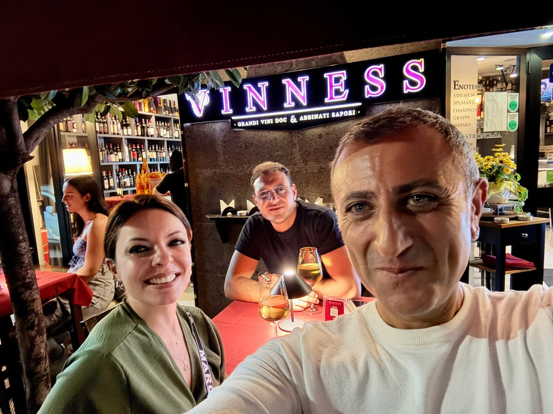 Vinness | Vineria & Gastronomia景点图片
