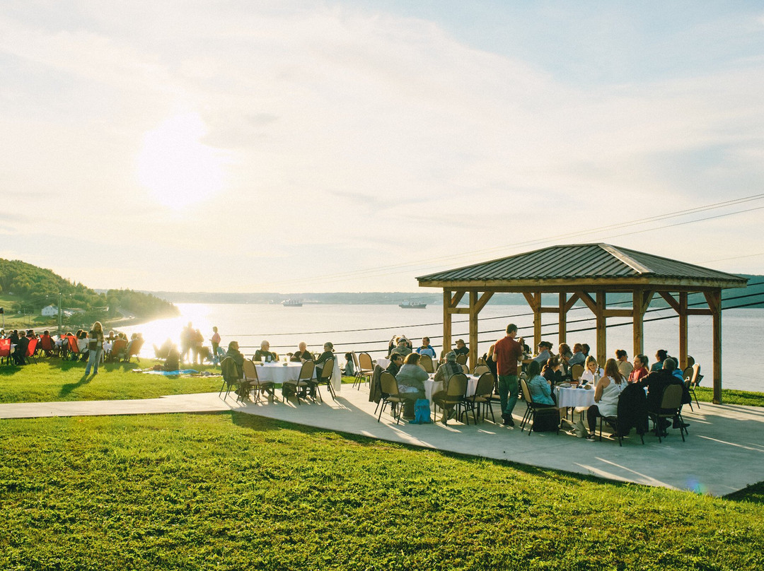 Battures Hotel Fjord Saguenay主图