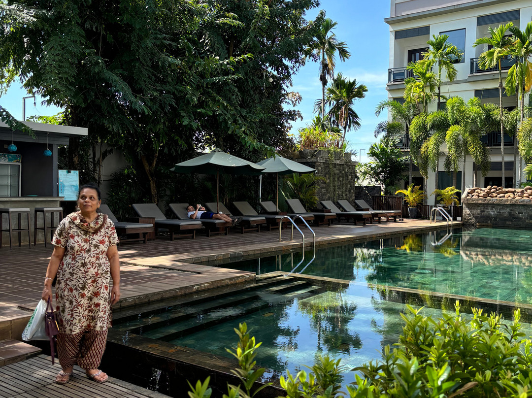 Green Amazon Residence Hotel