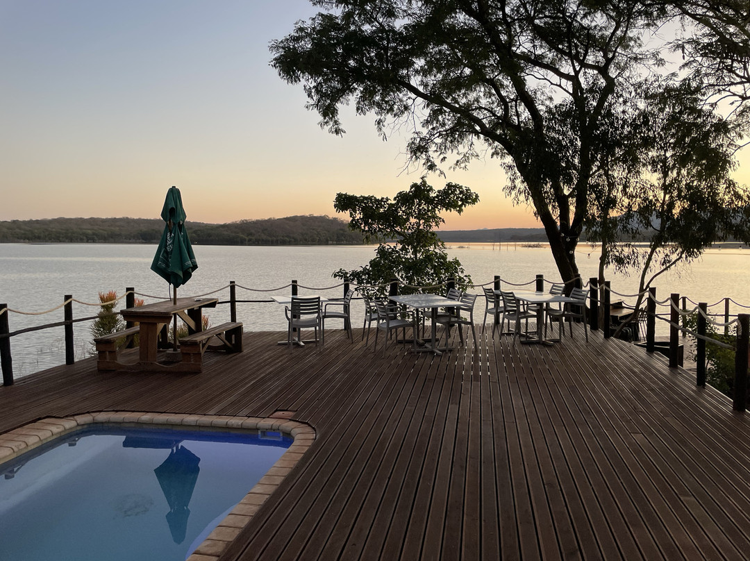 Romelda Lakeside Retreat
