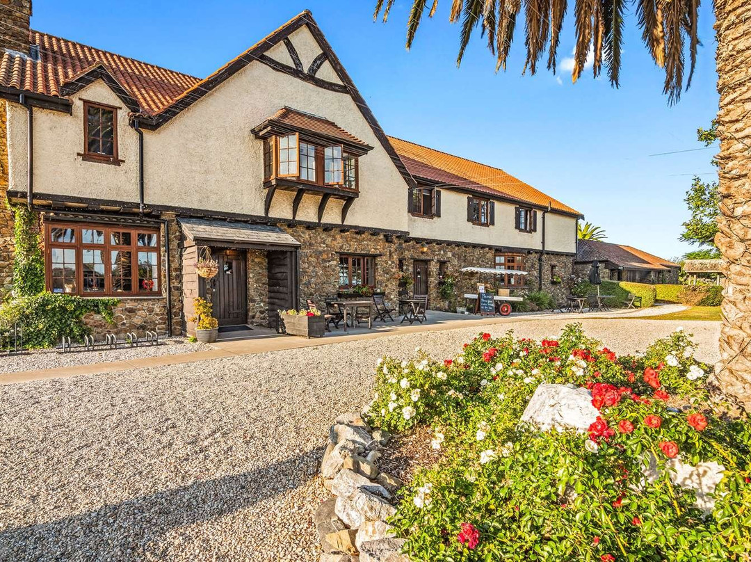 The Honest Lawyer Country Pub, Hotel & Venue Hire