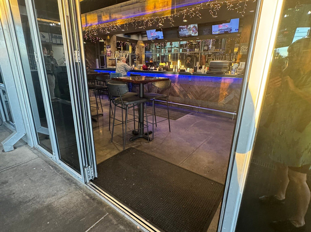 Big Storm Brewing Company and Distillery-克利尔沃特必去景点