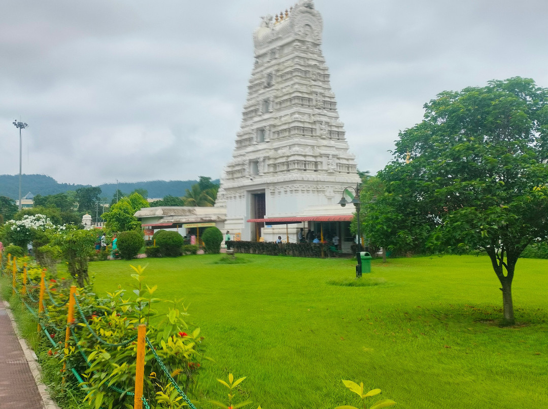 Purva Tirupati Shri Balaji temple景点图片