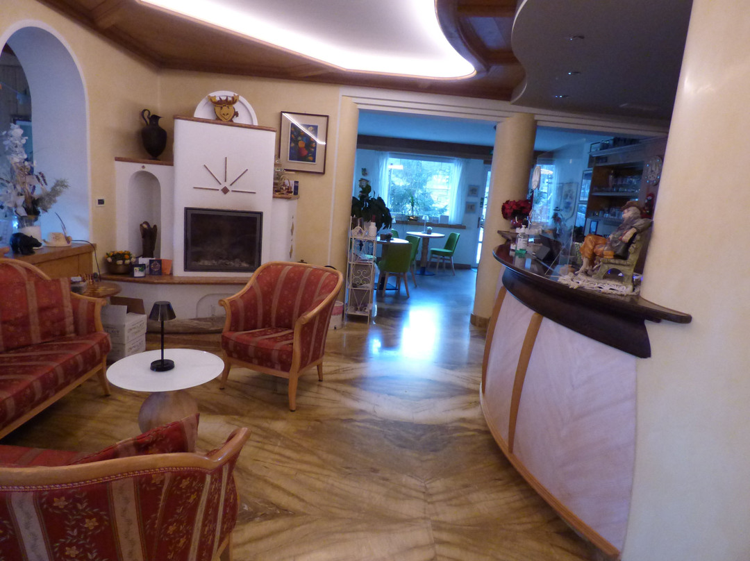 Alledolomiti Boutique Lake Hotel主图