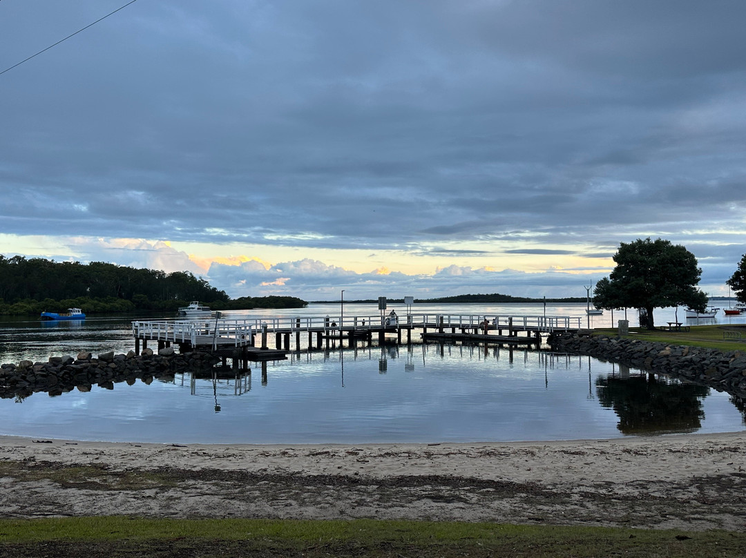 Riverside Motel主图