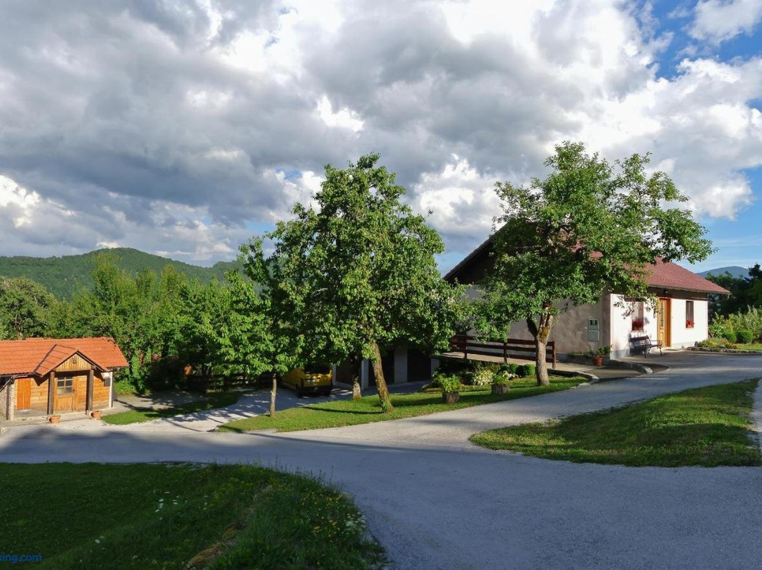 Lukčeva Domačija