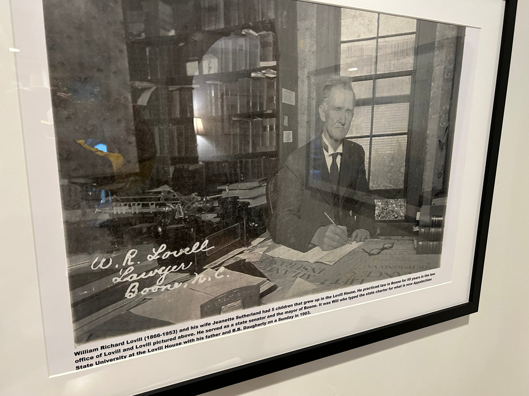 Lovill House Inn主图