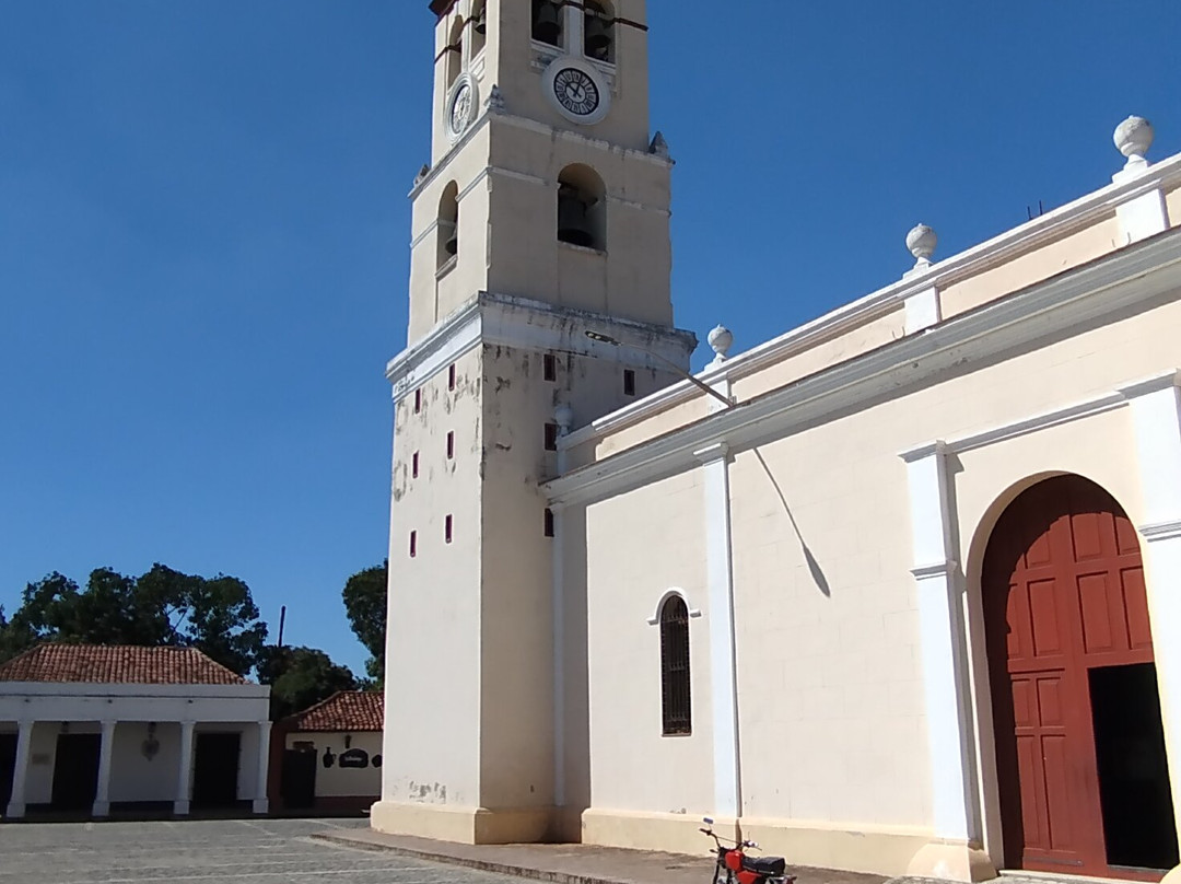 Catedral Del Santísimo Salvador De Bayamo景点图片