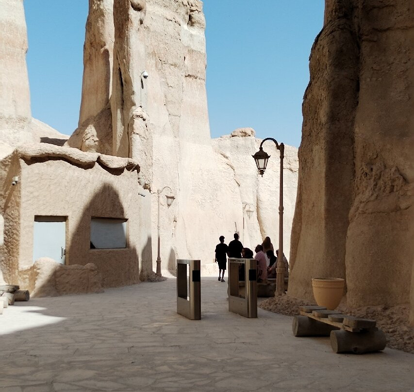Al Qarah Mountain景点图片