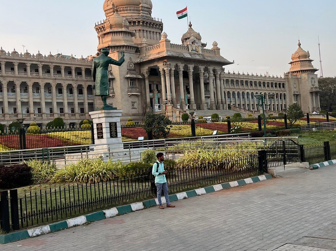 Vidhana Soudha and Attara Kacheri景点图片