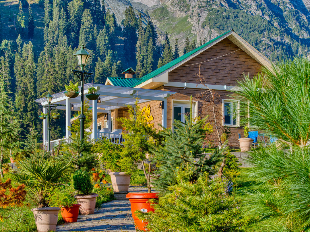 Golden Meadows Hotels & Resort主图