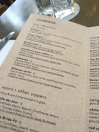 德雷克酒店主图