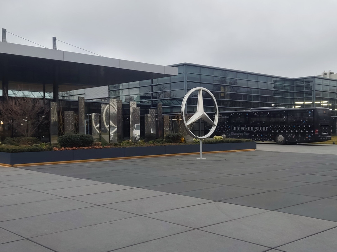 Mercedes-Benz Factory Plant Tour-辛德尔芬根必去景点