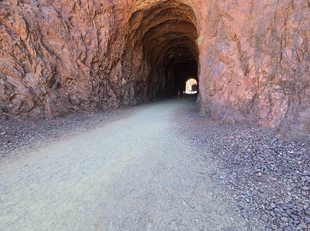 火车轨遗迹-博尔德城必去景点