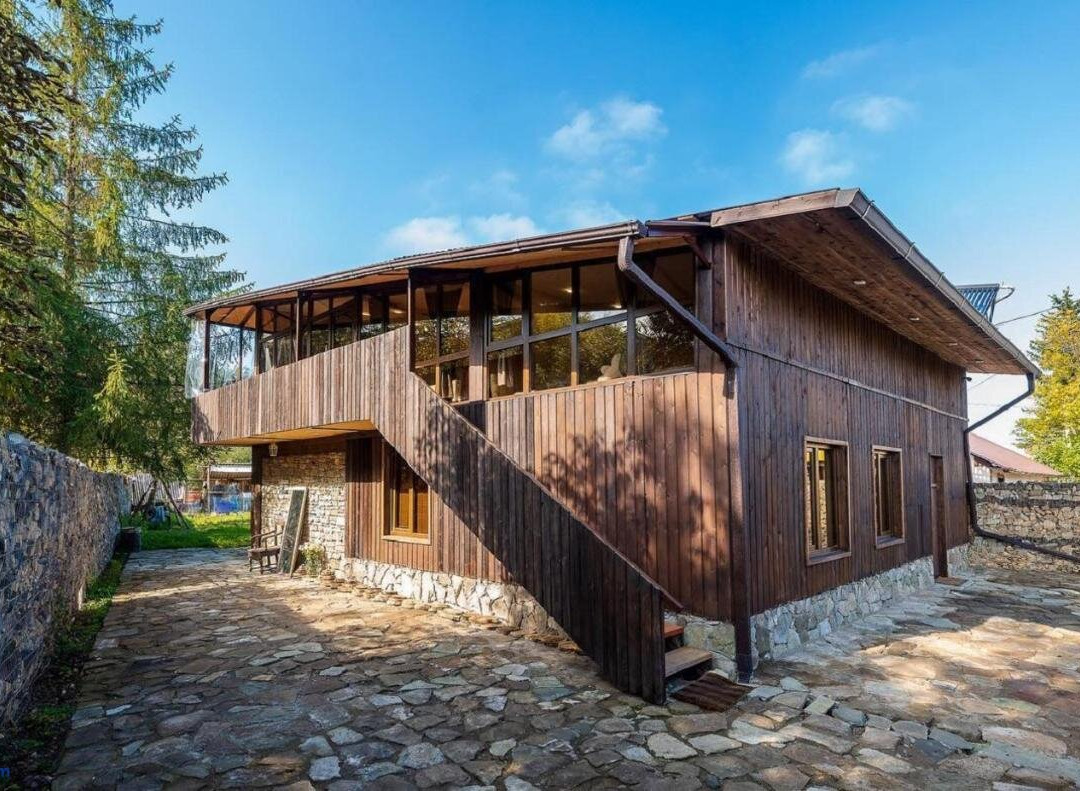 EcoLife Lodge Hotel & Restaurant