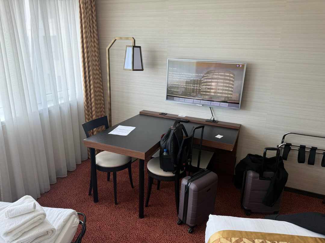 Nash Suites Hotel主图