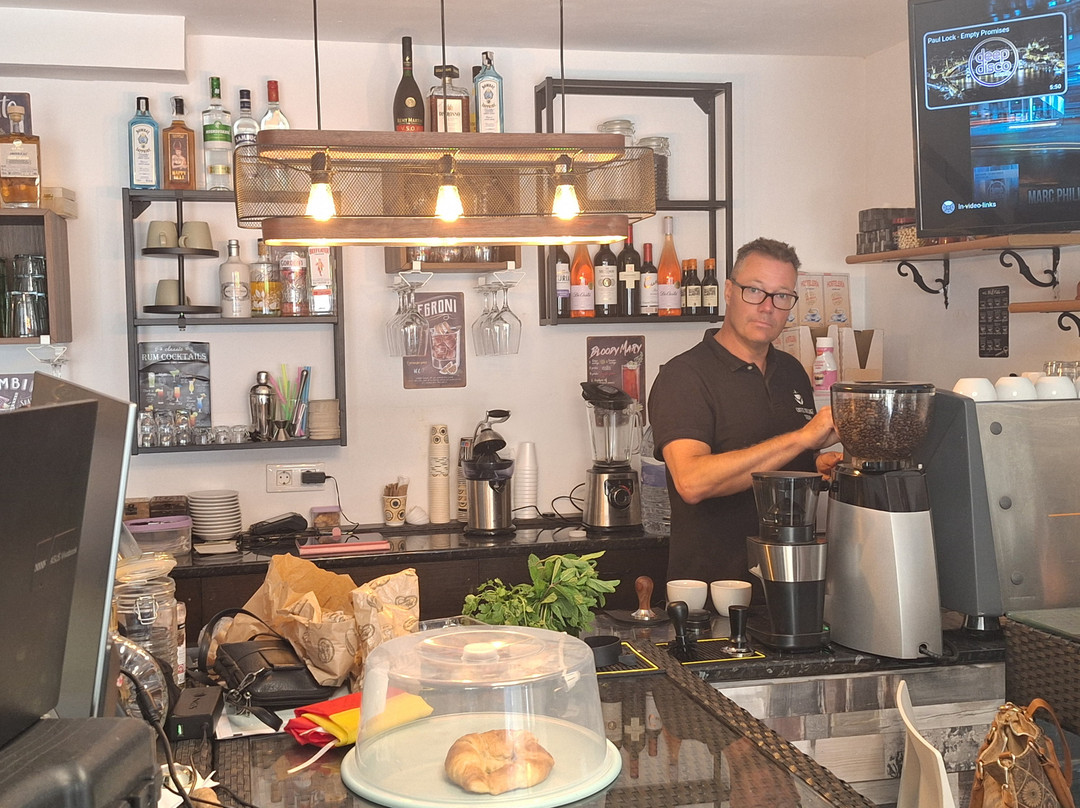 Therapy Bar Coffee And Massage
