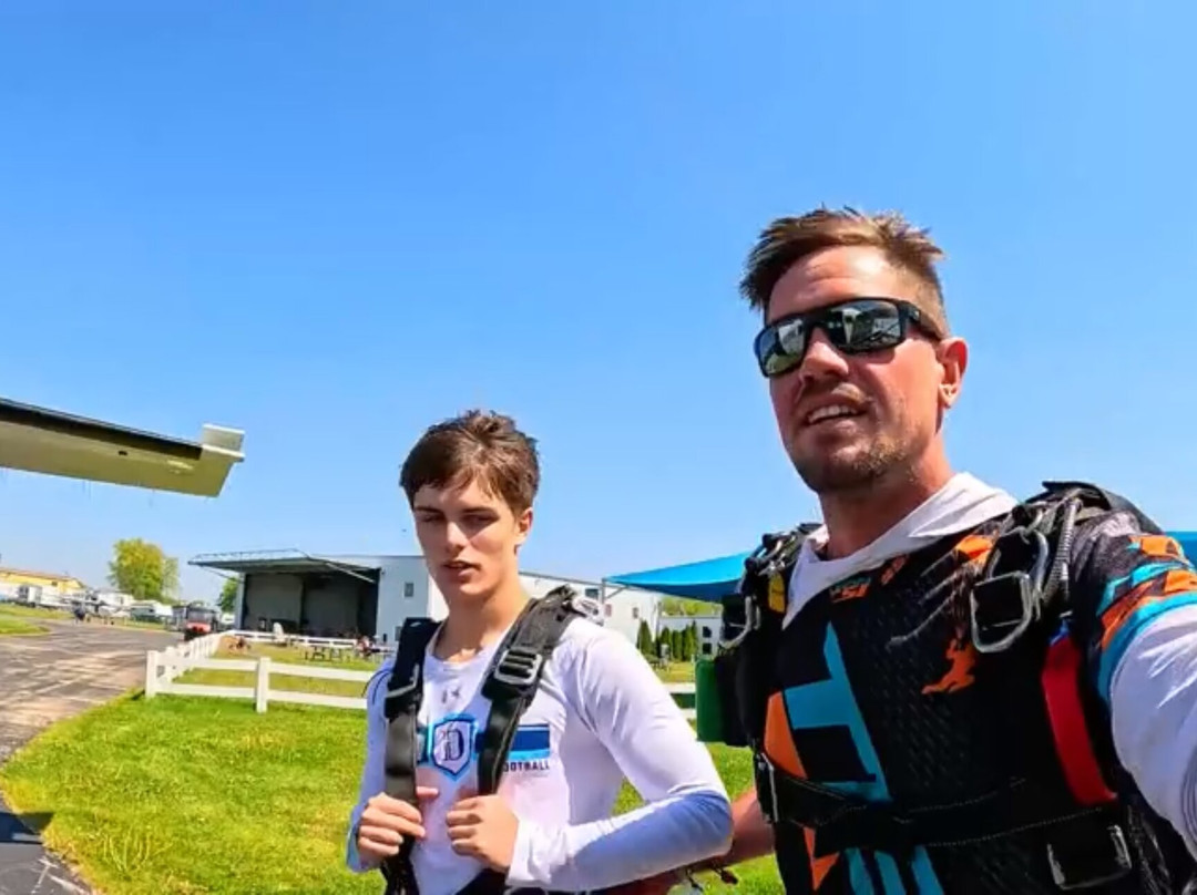 Chicagoland Skydiving Center景点图片