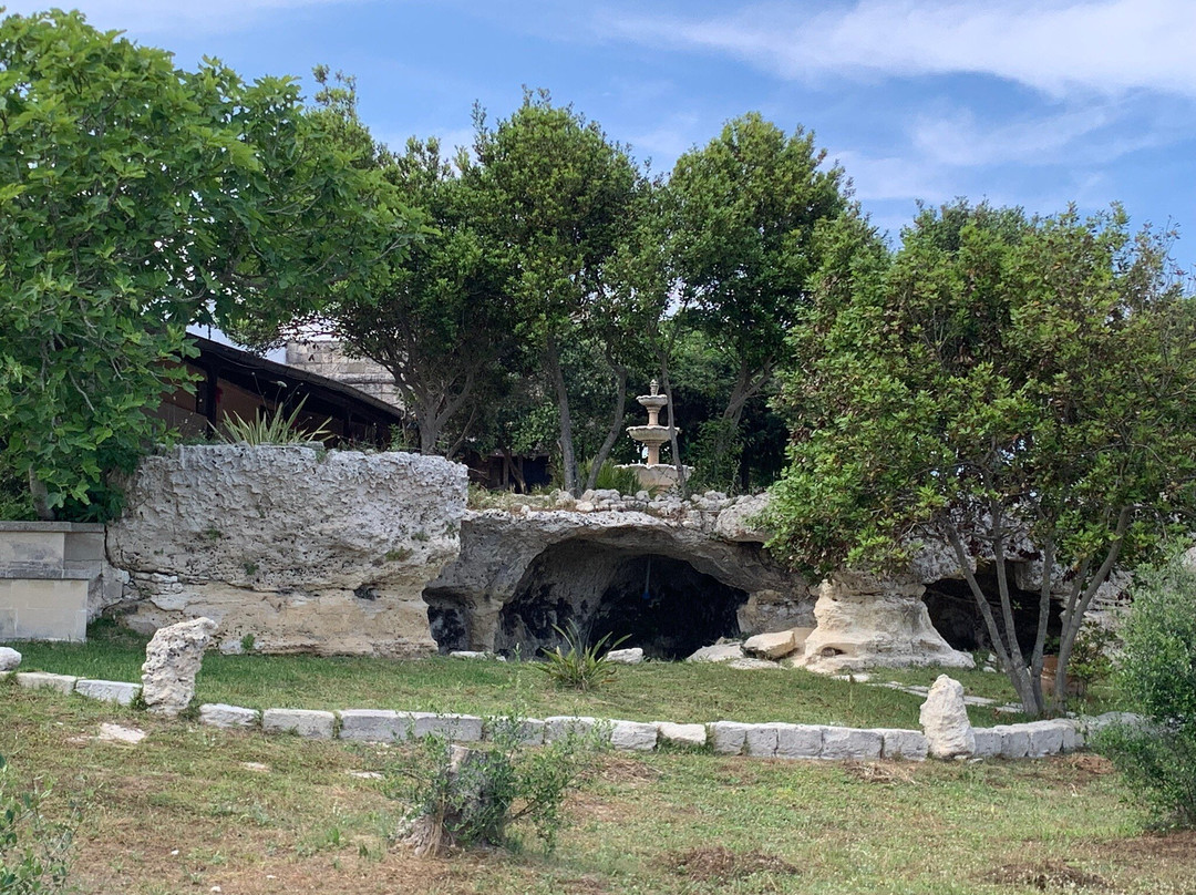 Ipogeo Di Torre Pinta