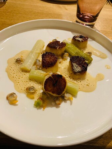 巴黎共和IHG皇冠假日酒店主图