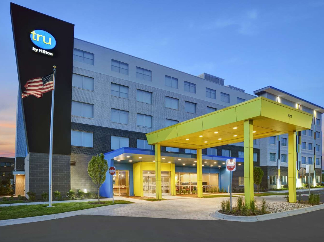 Tru By Hilton Troy Detroit