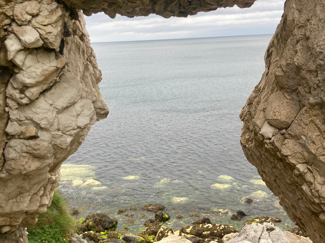 Madman's Window-Glenarm必去景点