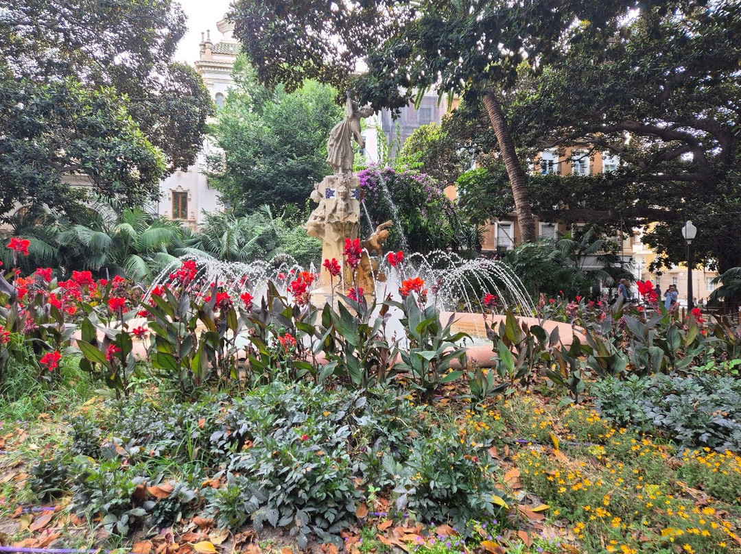 Plaça De Gabriel Miró-阿利坎特省必去景点