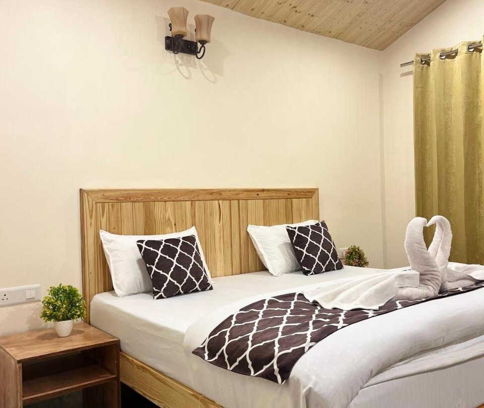 Ahava Kasol-Riverside Cafe & Cottage