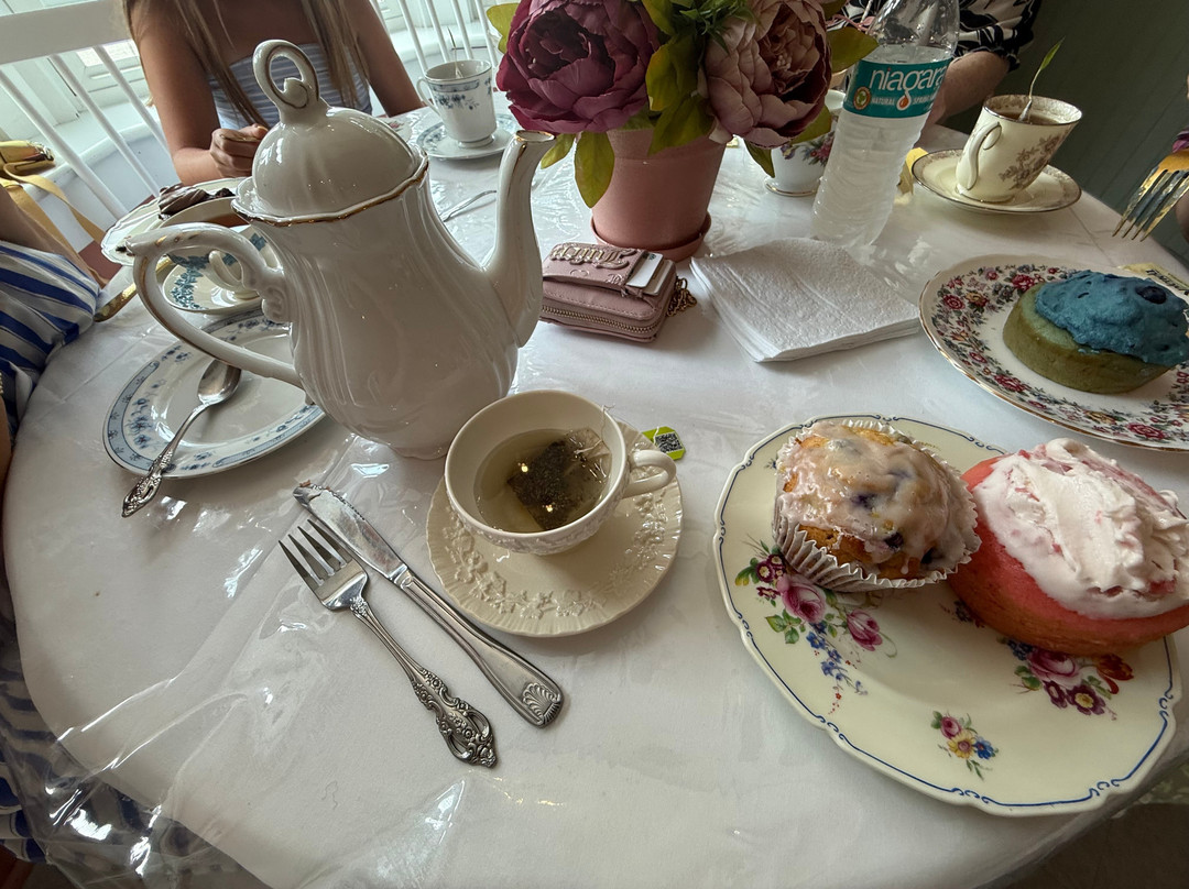 Mia's Bake Shop & Tea Room