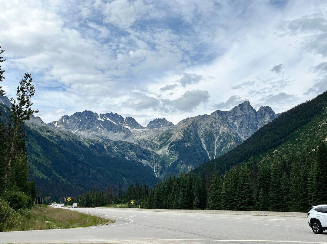 Roger's Pass Summit-Glacier National Park of Canada必去景点
