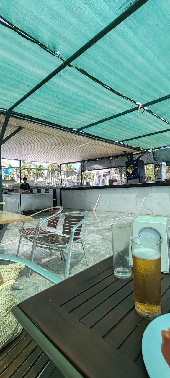 MC Beach Resort Hotel-泳池