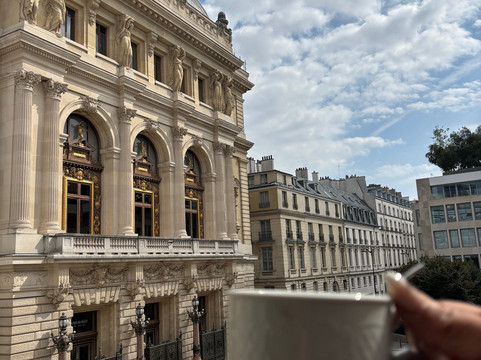 法瓦尔公馆酒店主图