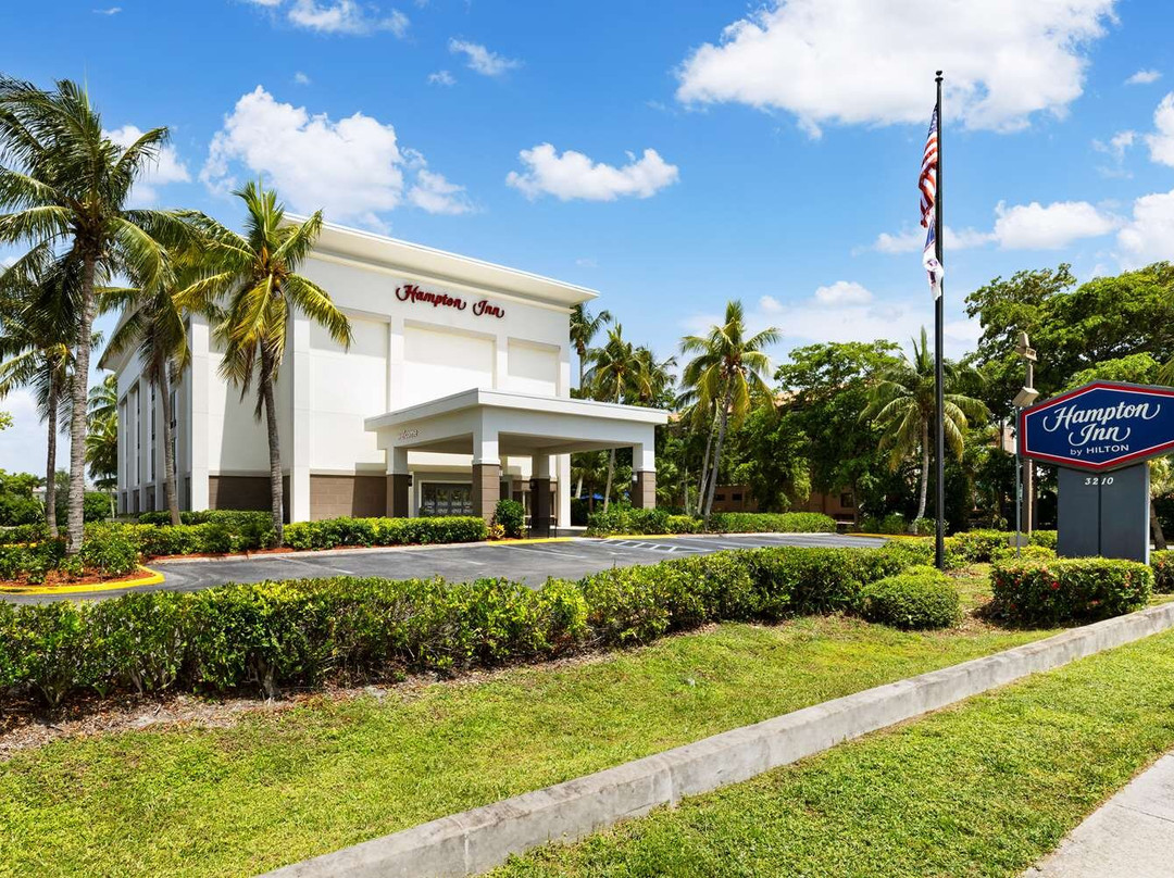 Hampton Inn Naples-Central