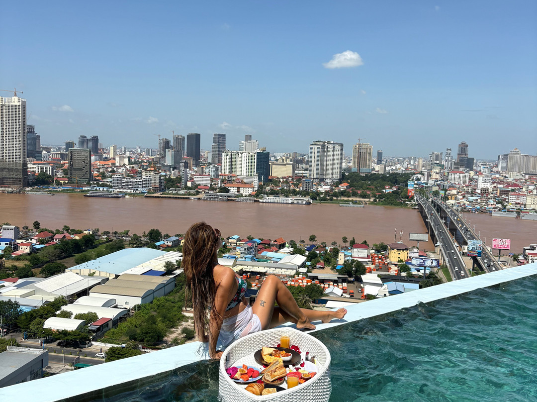 The Peninsula Phnom Penh主图