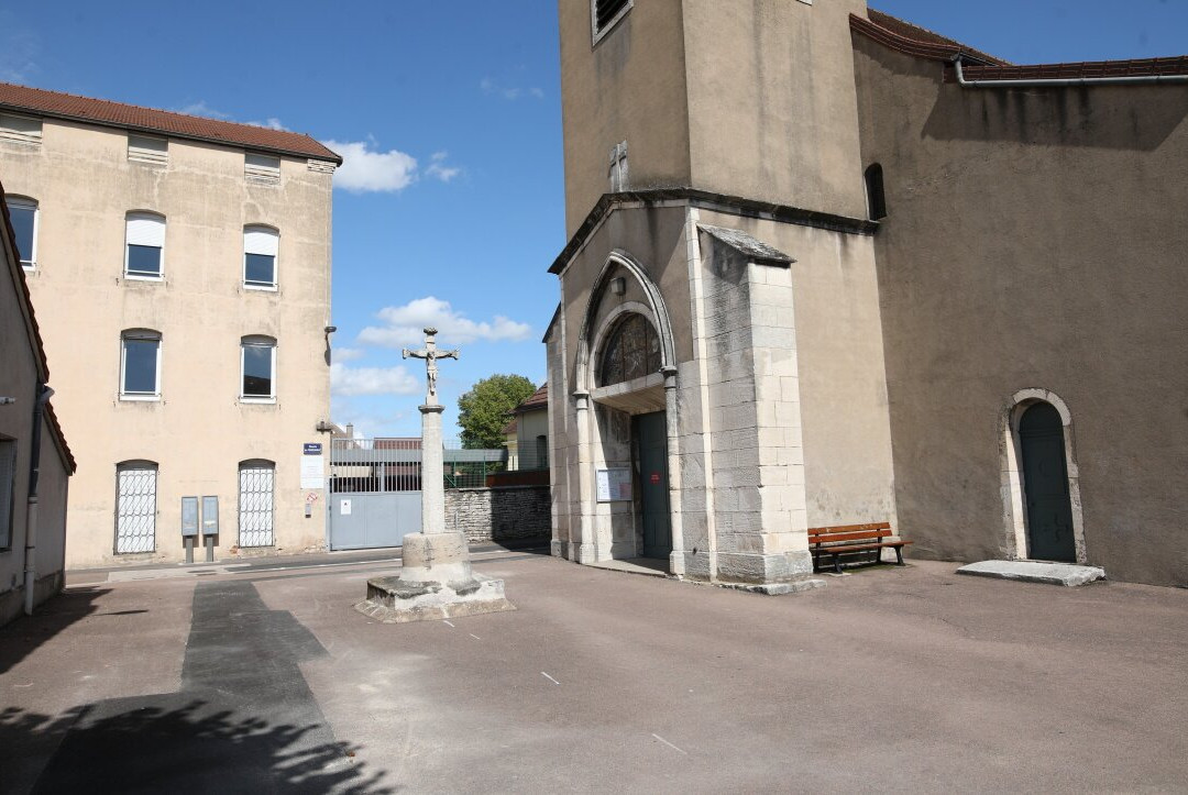 Eglise Saint Jean Des Vignes-索恩河畔沙隆必去景点