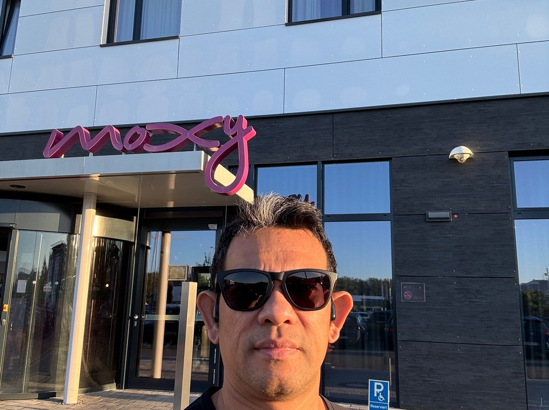 Moxy Frankfurt Airport Kelsterbach主图