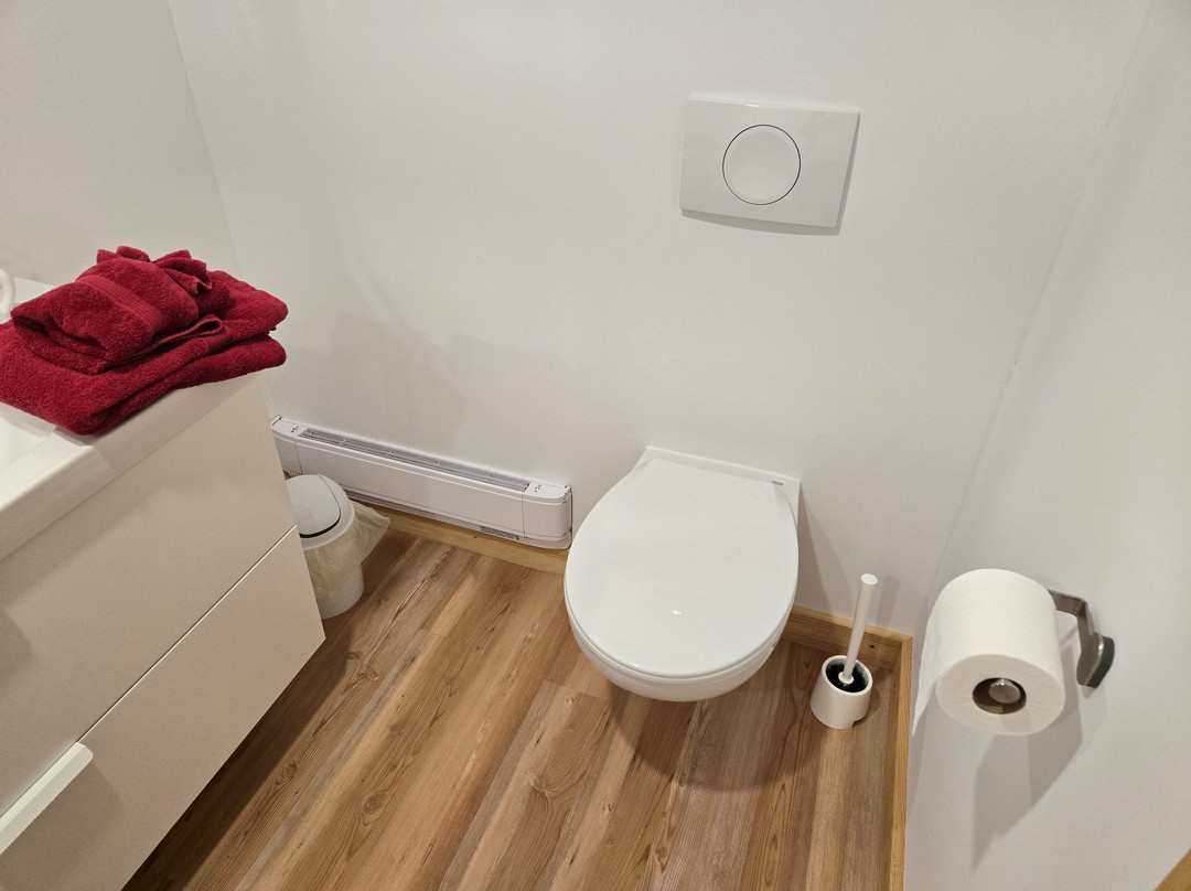 A B&b By The River主图