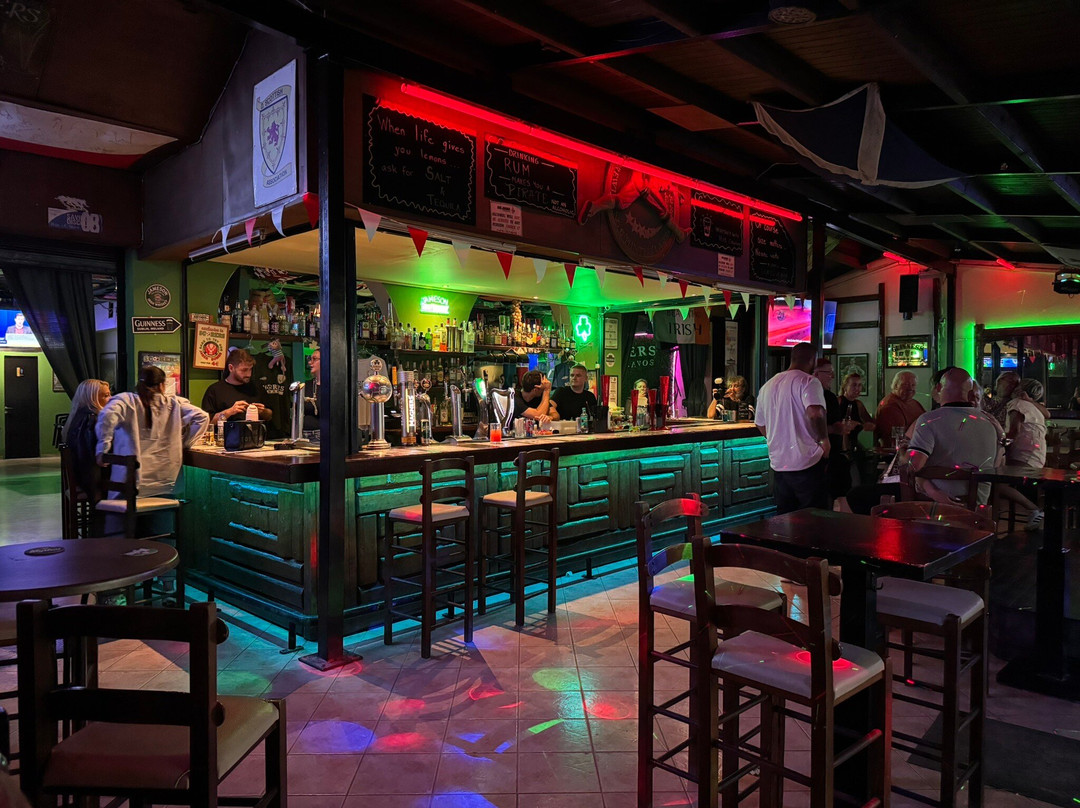 Scorers Irish & Sports Bar-Kavos必去景点