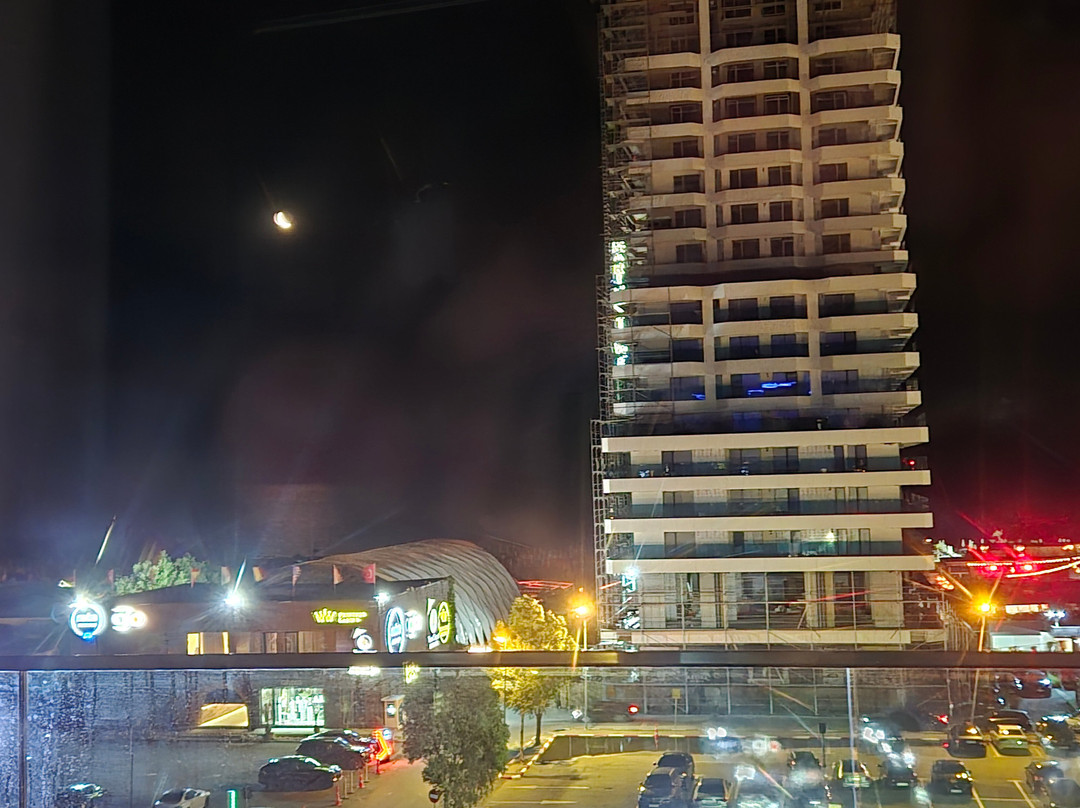 Mamaia North Apartments