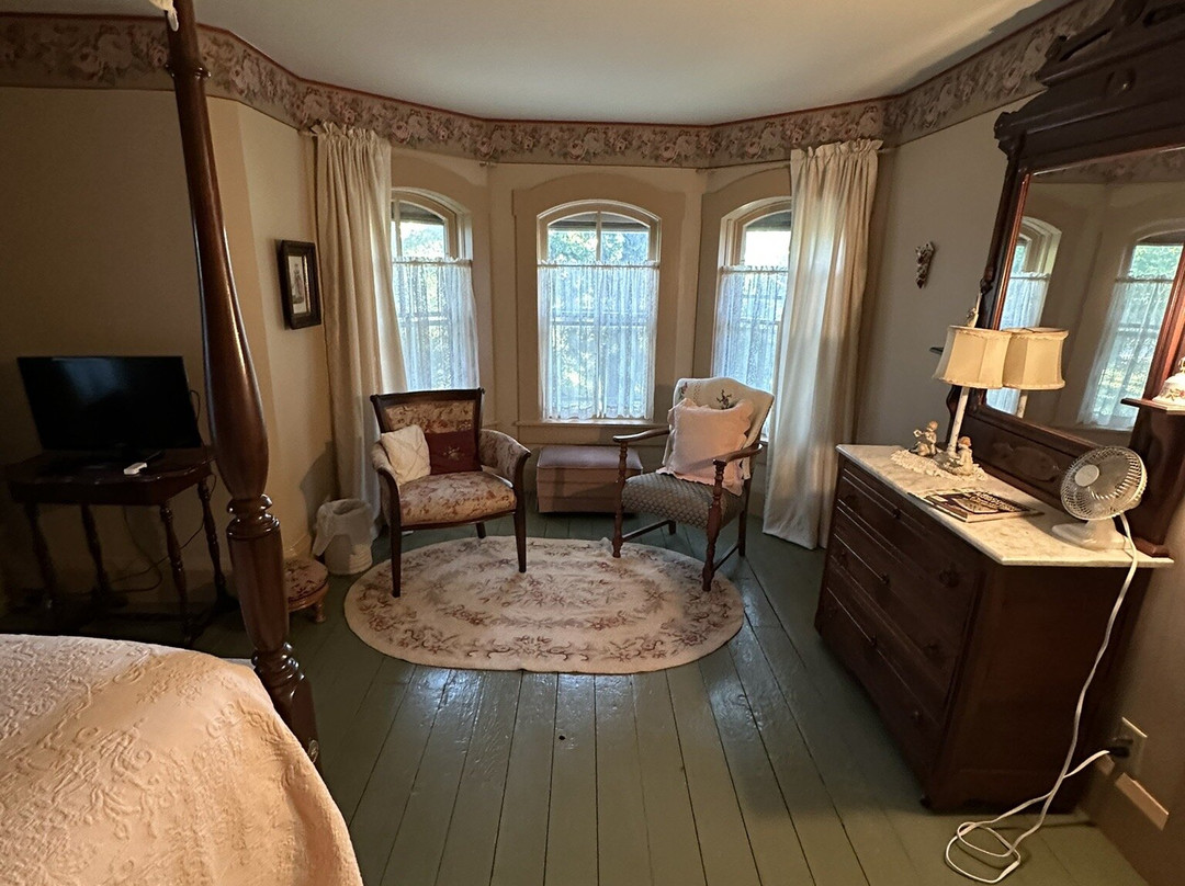 Strawberry Farm Bed & Breakfast主图