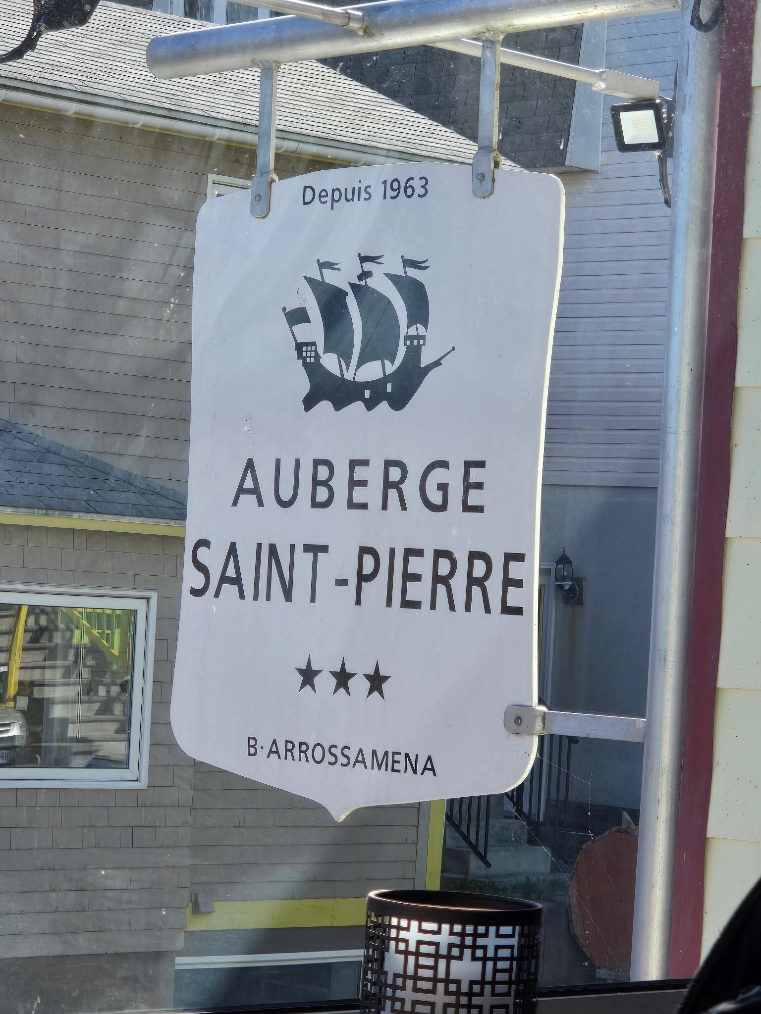 Auberge Saint-pierre-官方