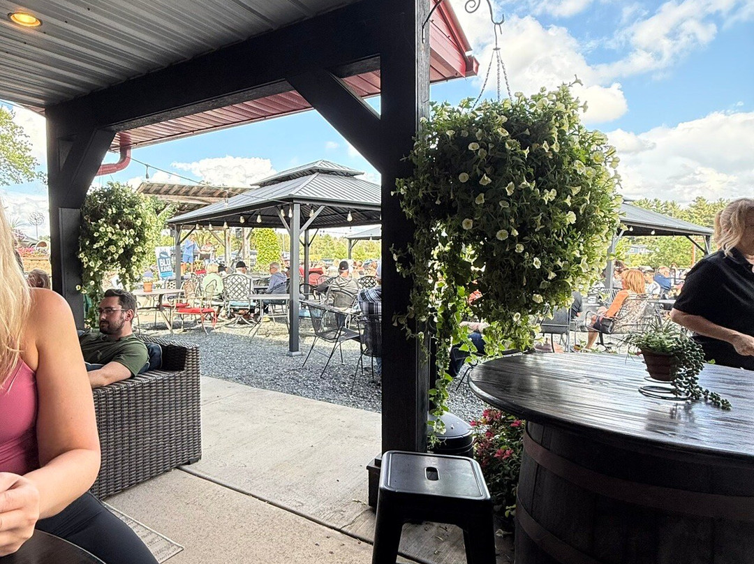 Autumn Harvest Winery & Orchard-奇珀瓦福尔斯必去景点