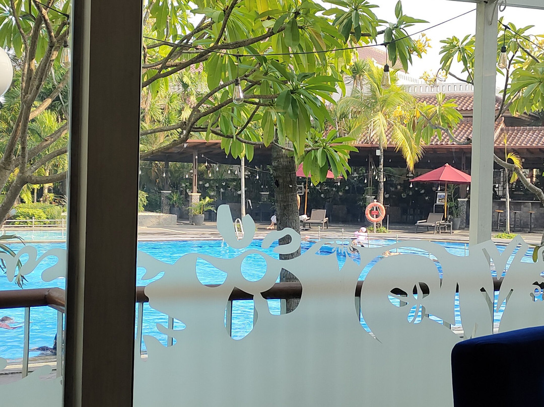 桑南索罗酒店主图