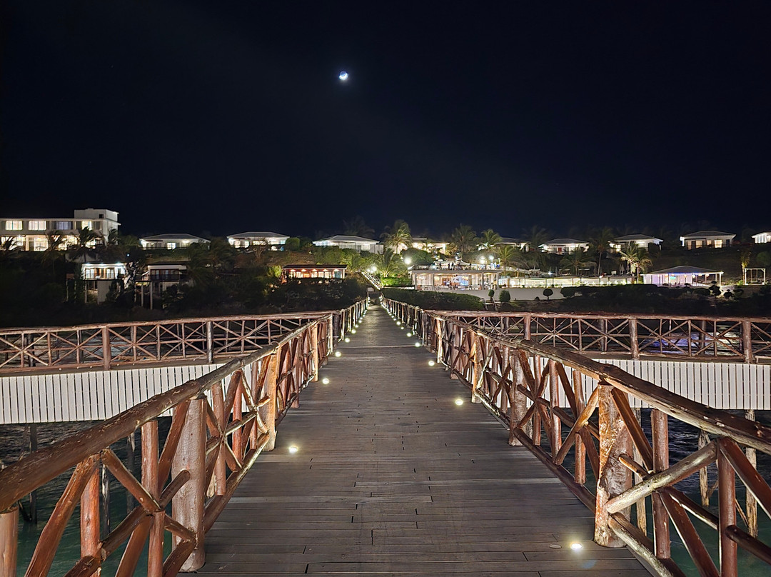 Le Mersenne Zanzibar, Autograph Collection主图